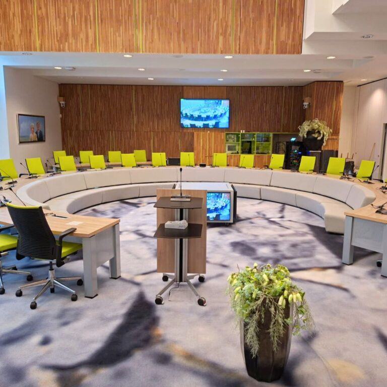 Nieuw Discussiesysteem RTG- & Raadzaal Gemeente Drechterland